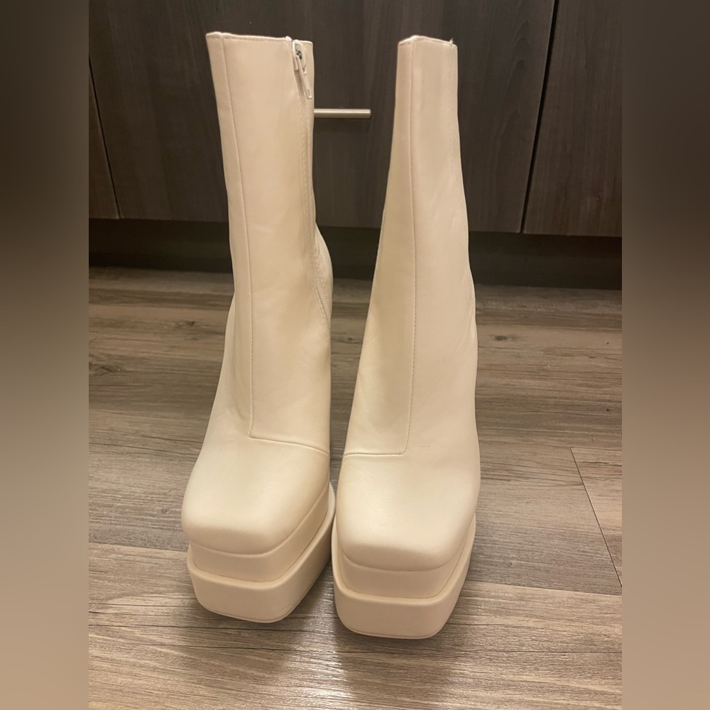 Platform boots